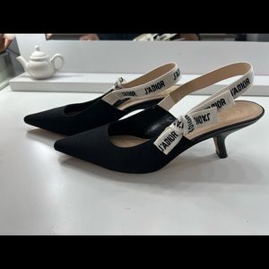 J’ADIOR SLINGBACK PUMP